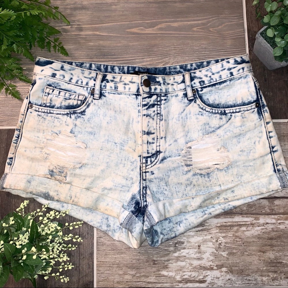 🌸Forever 21 Acid Wash High Waisted Shorts